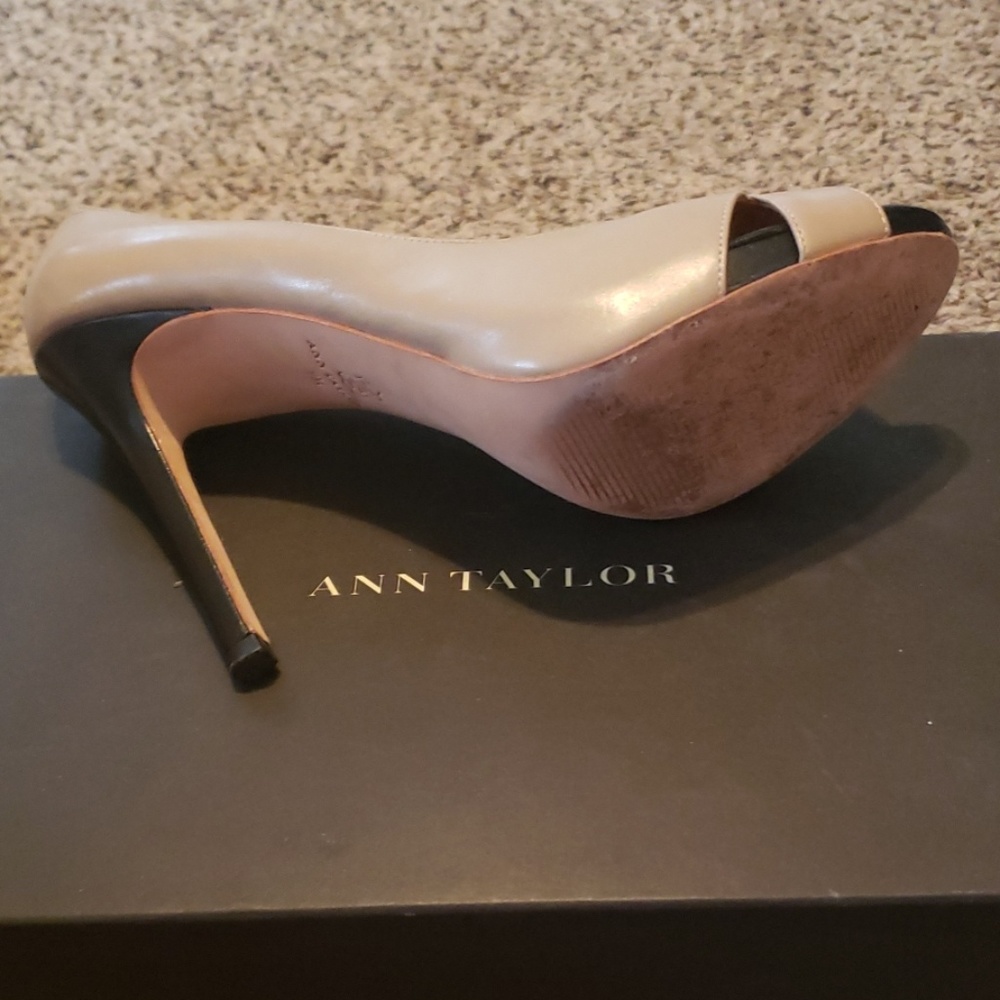 Heels - Picture 2 of 2